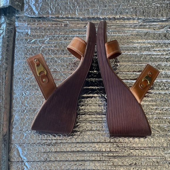 Italian Shoemakers Brown Heeled Sandals - Picture 6 of 11